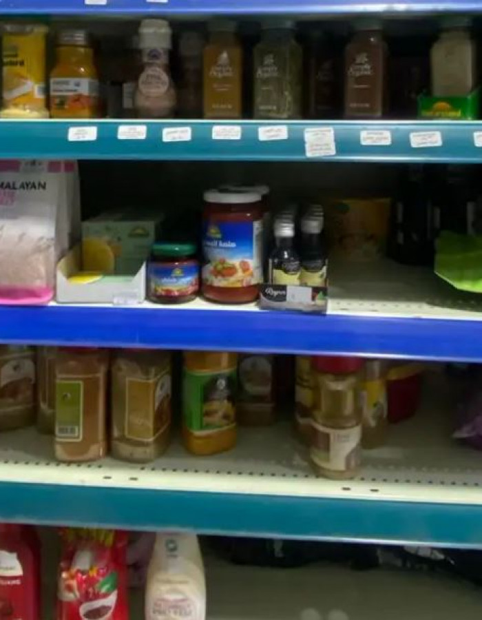 حلويات ومكملات غذاية نباتية وخالية من السكر وبروتين مستوردة