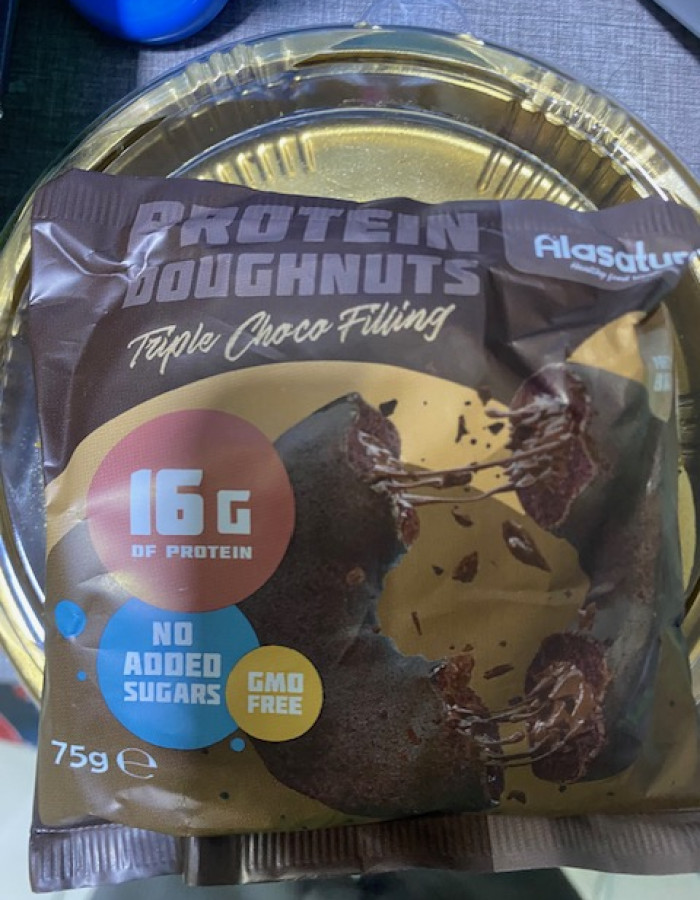 حلويات ومكملات غذاية نباتية وخالية من السكر وبروتين مستوردة