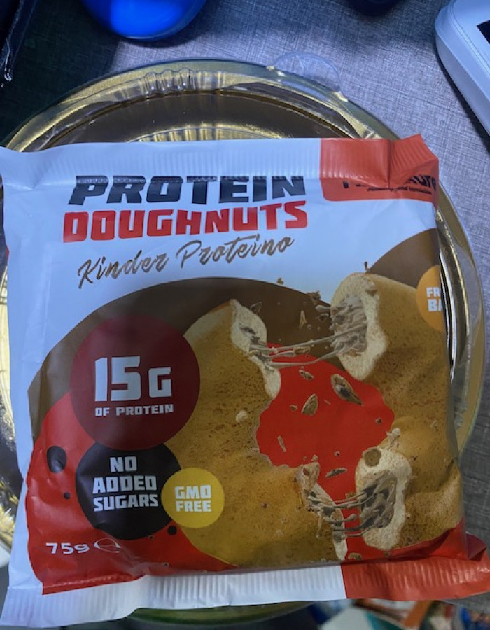 حلويات ومكملات غذاية نباتية وخالية من السكر وبروتين مستوردة