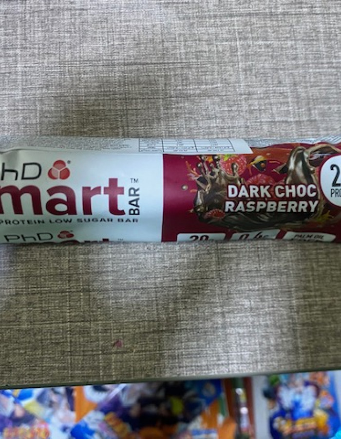 حلويات ومكملات غذاية نباتية وخالية من السكر وبروتين مستوردة