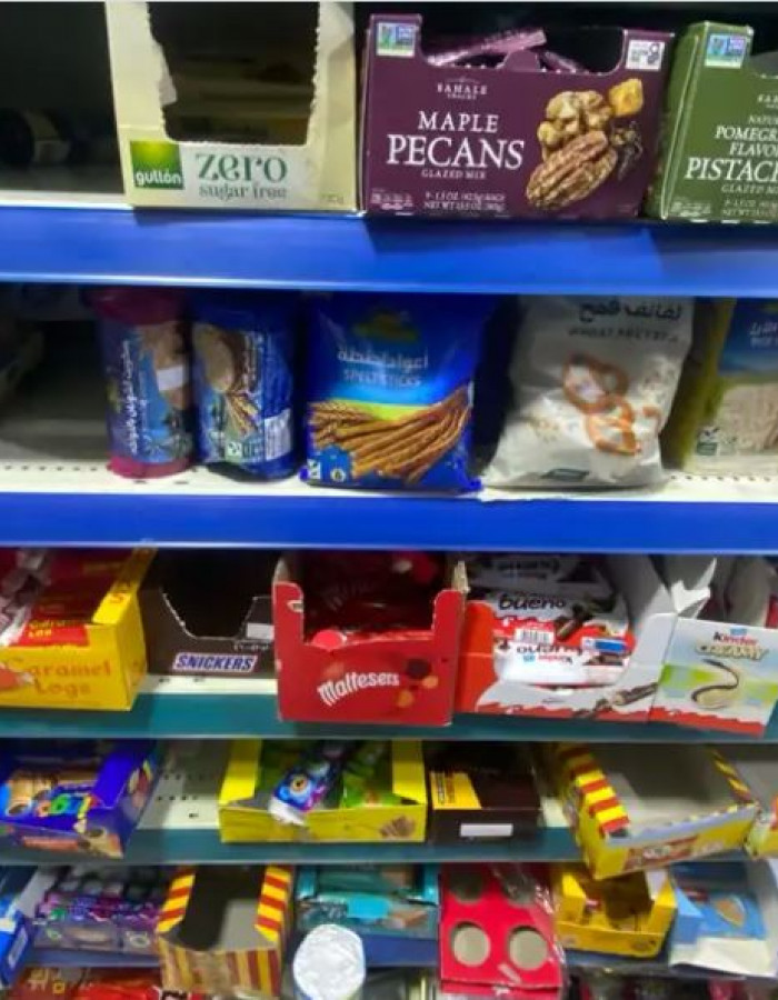 حلويات ومكملات غذاية نباتية وخالية من السكر وبروتين مستوردة