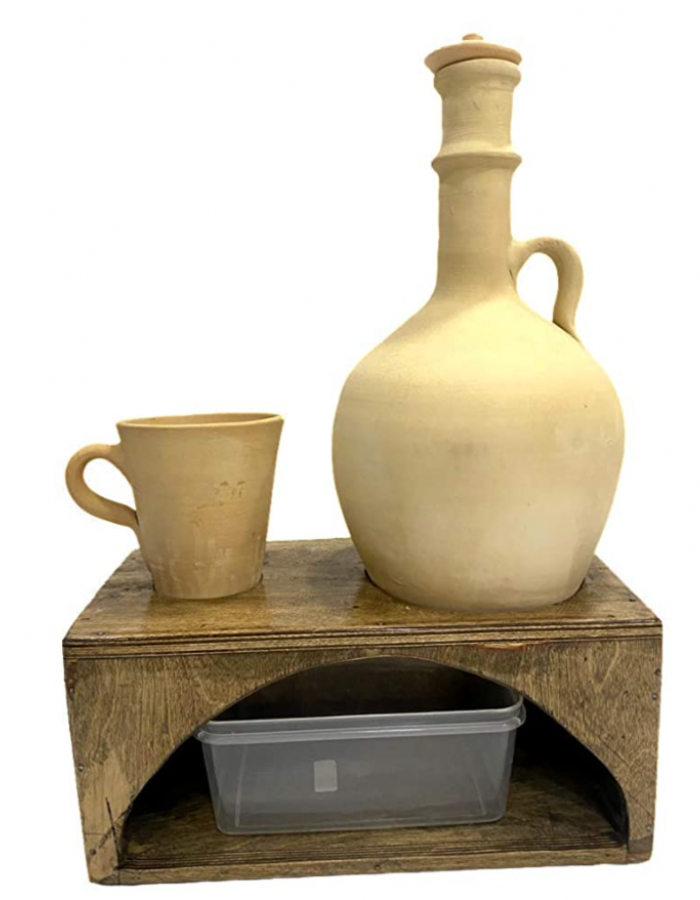 جرة ماء فخار سعة 3 لتر مع موزع صنبور وغطاء خشبي وكوب وحامل خشبي  جرة ماء فخار سعة 3 لتر مع موزع صنبور وغطاء خشبي وكوب وحامل خشبي